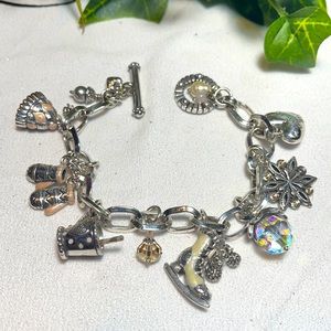 VIN Brighton bracelet holiday Ice skate mittens